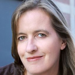 Moira Driscoll 飾演 The Jeweler