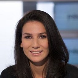 Marie Drucker 飾演 L'épouse de Mathieu (voice)