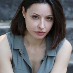 Lucia Di Franco 飾演 Gianna