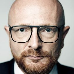 Mads Brügger 飾演 Self - Investigator