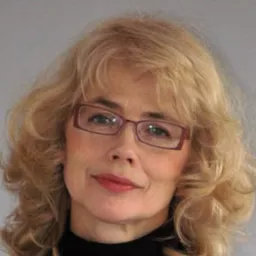 Marika Lagercrantz 飾演 Grandma Victoria