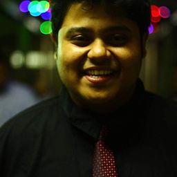 Badri Chavan 飾演 Lokesh