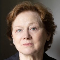 Imogen Kogge - Mona kriegt ein Baby演員 飾演Direktorin Schmelcher