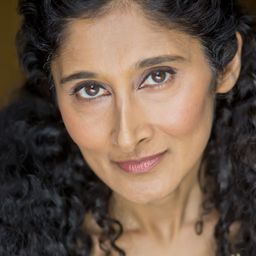 Sakuntala Ramanee 飾演 Pathologist