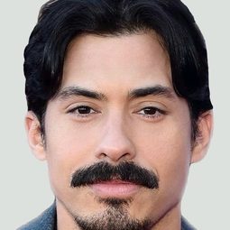 Carlos Santos - 度假好友2：加勒比之亂演員 飾演Maurillio