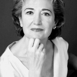 Maria Jesus Hoyos 飾演 Madre de Ibon