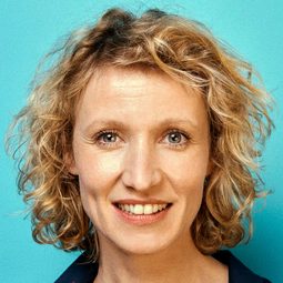 Alexandra Lamy - 幸運星盧克演員 飾演Belle