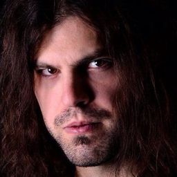 Richard Chandler 飾演 Racist Bartender