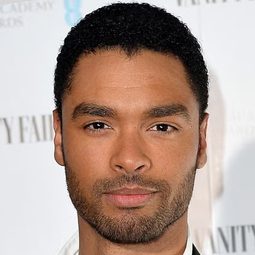 Regé-Jean Page - 灰影人演員 飾演Carmichael