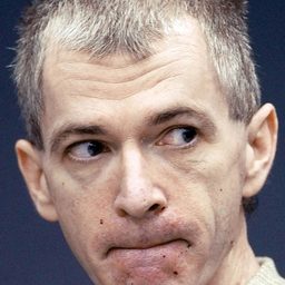 Charles Cullen 飾演 Self (archive footage)