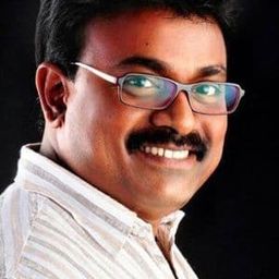 Kalabhavan Shajon 飾演 DYSP Chacko
