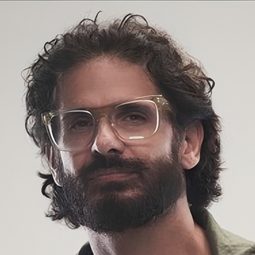 Tyce Diorio 飾演 Self