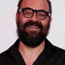 伊格內休斯·法雷 飾演 