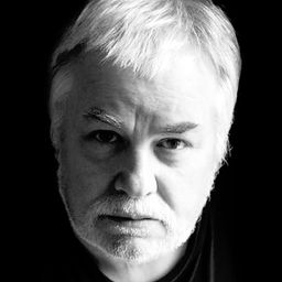 Billy Riddoch 飾演 Dr. MacFarlane