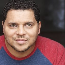 José Antonio García 飾演 Michael