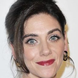 Neve McIntosh - One Last Chance演員 飾演Barbara