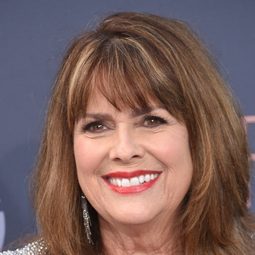 Debbie Turner 飾演 Marta von Trapp