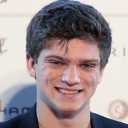 Jacopo Olmo Antinori 飾演 Lorenzo