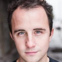 Ben Thornton - 滅絕反擊演員 飾演Young Quinn