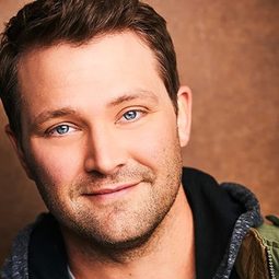 Matt Lowe - LEGO Frozen: Operation Puffins演員 飾演Kristoff (voice)