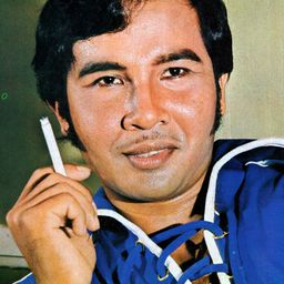 Darm Dasakorn 飾演 