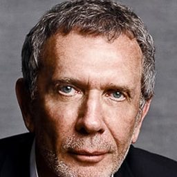 Arne Glimcher 飾演 Self