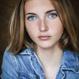 Kaegan Baron 飾演 Kaitlin Miller