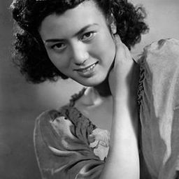 浜田百合子 飾演 