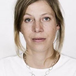 Jule Böwe 飾演 Englische Königstochter