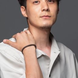 松本 享恭 飾演 Taiga Hanaya / Kamen Rider Snipe