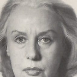 Doris Schade - Wild Chicks in Love演員 飾演Oma Slättberg