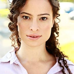 Rebecca Jaquest - 地下決戰演員 飾演Rebecca