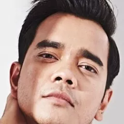 Alif Satar 飾演 Ben