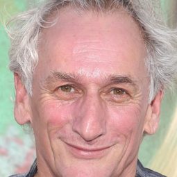 麥特·卡文 - 危險機密演員 飾演Boone