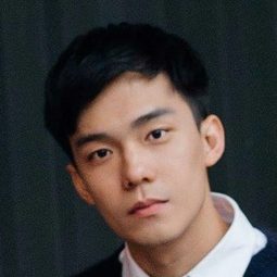 閻成誠 飾演 Office assistant