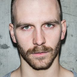 Julian Świeżewski - Filip演員 飾演Kazik