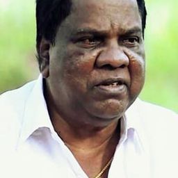 Mala Aravindan 飾演 