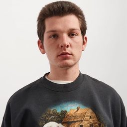 Sully Cormier 飾演 