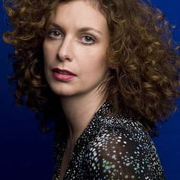 Nina Violić 飾演 Šejla