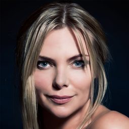 Samantha Womack 飾演 Michelle Unwin