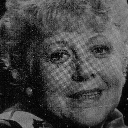 Angela Ragno - 英雄戰場演員 飾演Hilda Leal