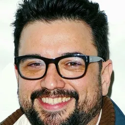 霍雷肖·桑茲 飾演 Raul