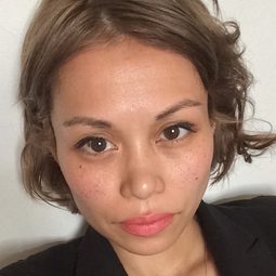 Nadja Pionilla - 鬼靈精演員 飾演Junie
