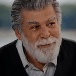 傑米·歐茲伯亞許 飾演 Şevki