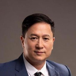 Eric Quizon - Pakisabi Na Lang... Mahal Ko Siya演員 飾演Ricardo