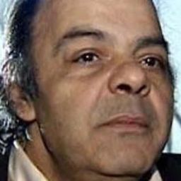 Medhat El Sebaie - 情比金遊戲編劇