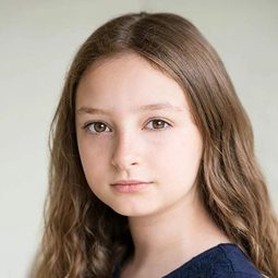 Havana Blum - 海邊別墅演員 飾演Linnea Rudland