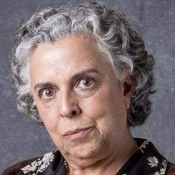 Guida Vianna 飾演 Madame Plainemaison