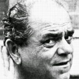 Ștefan Ciubotărașu 飾演 Petre