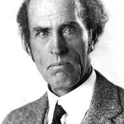 Nelson McDowell 飾演 Tope